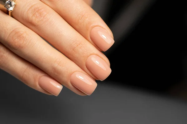 Prachtige Naakte Manicure Korte Vierkante Spijkers Nagelontwerp Manicure Met Gellak — Stockfoto
