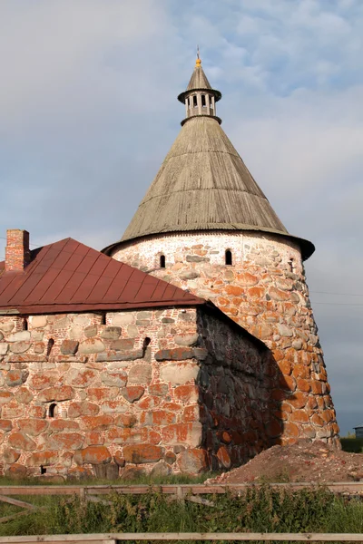 Monasterio Solovetsky. Torre blanca —  Fotos de Stock