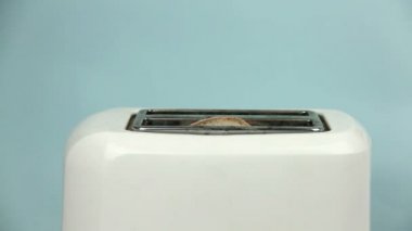 sahanda yumurta tost