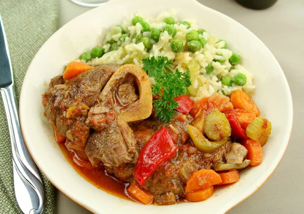 Osso bucco ve pirinç — Stok fotoğraf