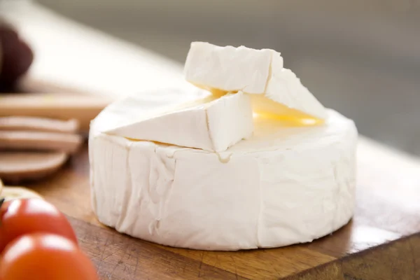 Camembert peyniri — Stok fotoğraf