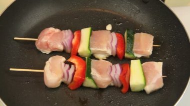 tavuk kebap yemek