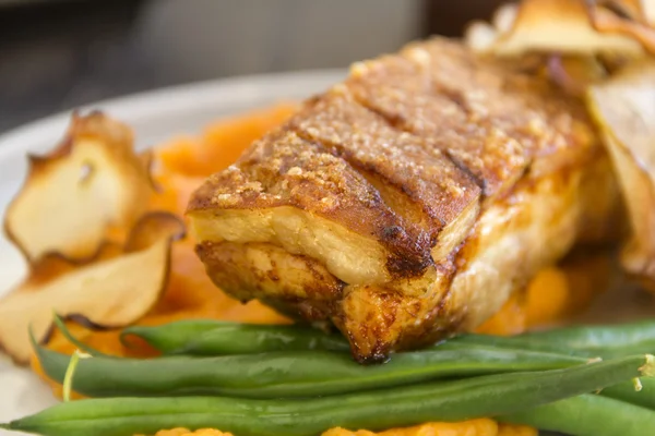 Schweinebauch gebraten — Stockfoto