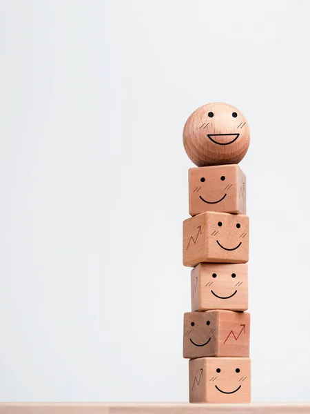 Kundendienstbewertung Feedback Und Zufriedenheitsumfrage Glücklich Lächelnde Emoticon Holzkugel Auf Der — Stockfoto
