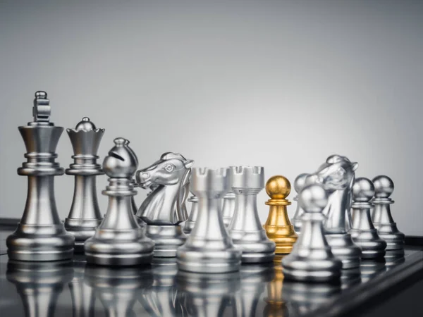 Golden Pawn Chess Piece Standing Stand Middle Many Silver Chess — Stockfoto