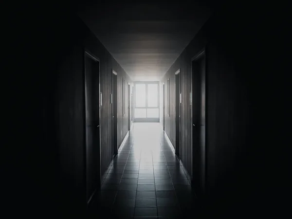 Light Window End Way Dark Mysterious Corridor Building Door Room — Fotografia de Stock