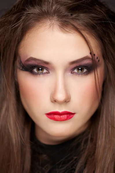 Красивая девушка с макияжем стиле Хэллоуин — стоковое фото