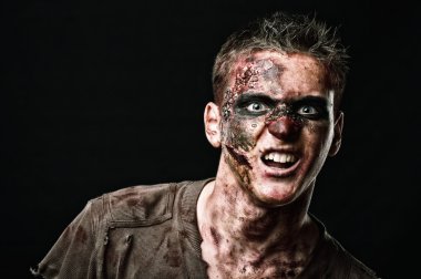 canavar kükremesi zombi olduğunu