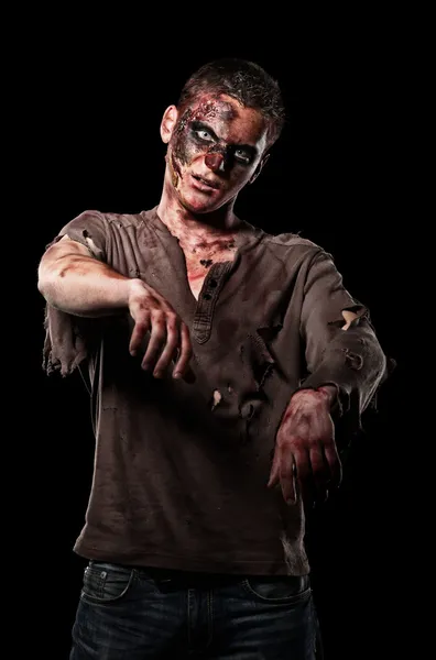 kükreme zombi browm gömlekli canavardır