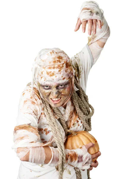 Evil mummy is holding pumpkin — Stock Photo, Image