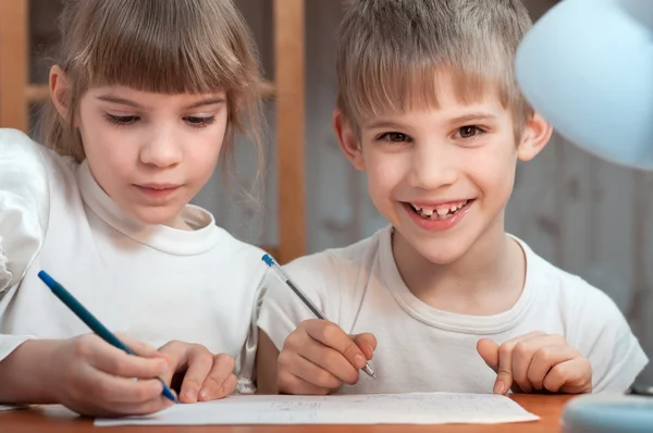 Barnen ritade penna — Stockfoto