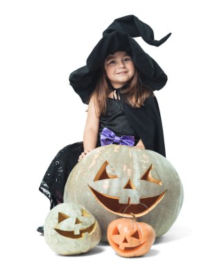 küçük cadı kabaklar saklanıyor