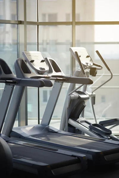 Simuladores de carreras en el gimnasio — Foto de Stock