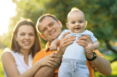 Anne oğlu silah tutan Park