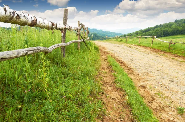 Dağlardaki yol. — Stok fotoğraf