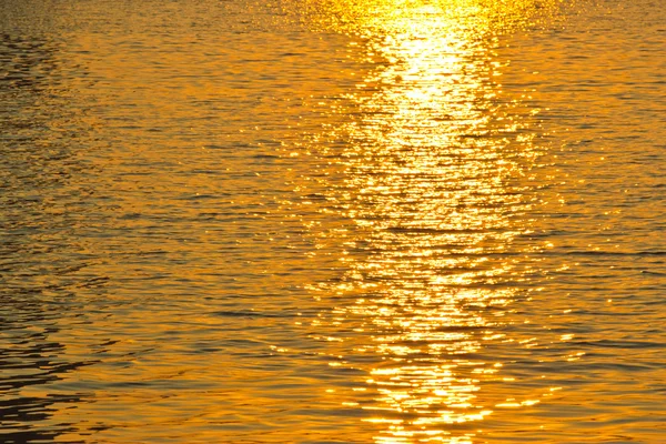 gün batımında chonburi, thailand