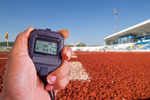 Stopwatch op atletiekgebied — Stockfoto