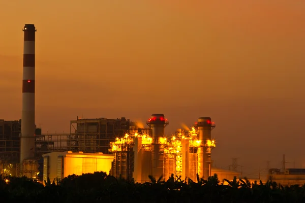 Central eléctrica por la noche — Foto de Stock