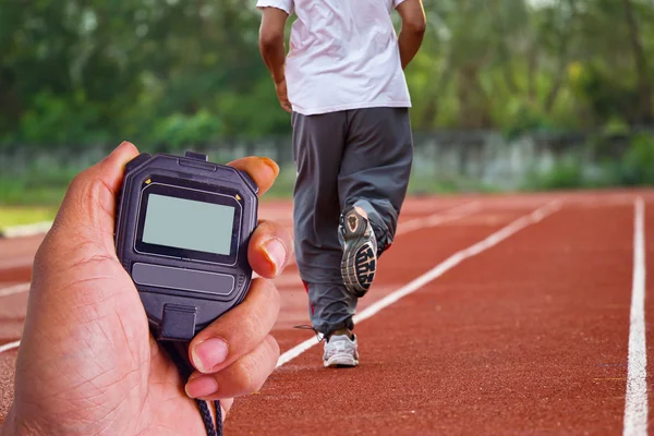 Runner uitgevoerd in het licht van de avond — Stockfoto