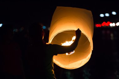 gökyüzü fener, fener loy kratong Festivali Tayland uçan