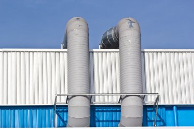 ekipman, kablo ve boru olarak endüstriyel güç içinde buldum