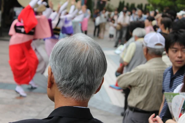 東京、日本-6 月 2: 池袋のふくろ祭り。コンテ — ストック写真