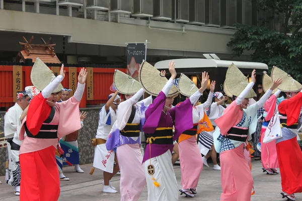 TOKIO, JAPÓN-JUNIO 2: Festival de Fukuro Matsuri en Ikebukuro. Conte. — Foto de Stock