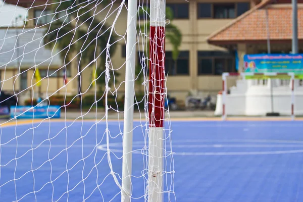 Red de fútbol blanco, hierba verde, gol de futsal — Foto de Stock