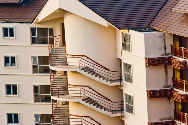 Modern appartementencomplex — Stockfoto