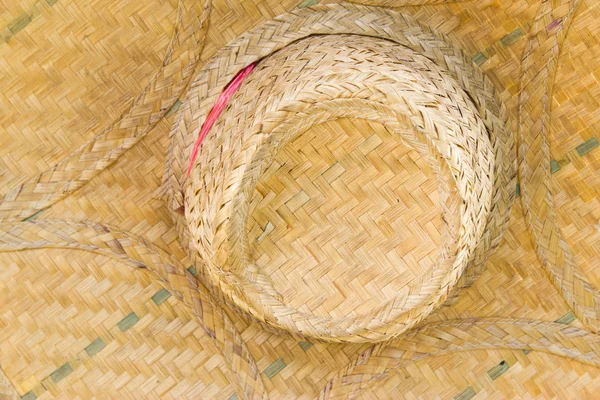 Cappello tessuto con foglie. Oggetti della natura — Foto Stock