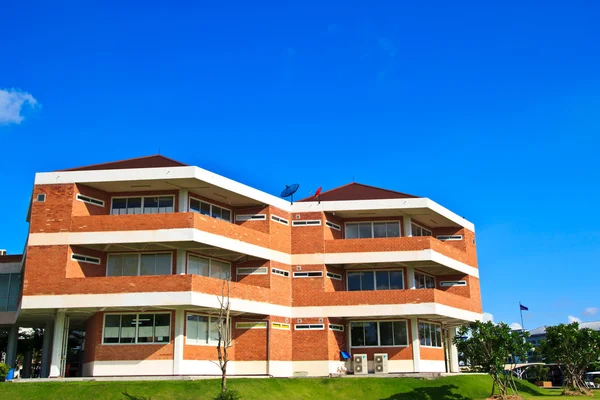 Edificio de oficinas — Foto de Stock