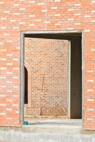 Rij van nieuwe herenhuizen in bouwplaats — Stockfoto