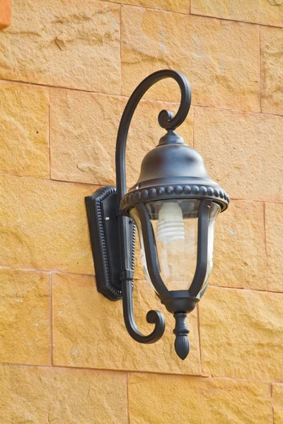 Vintage wall lamp on the wall — Stock Photo, Image