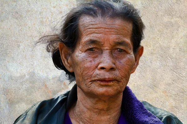 Mujer vieja sonriente —  Fotos de Stock