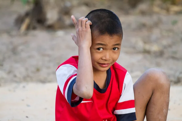 その快活な少年のポートレート — ストック写真