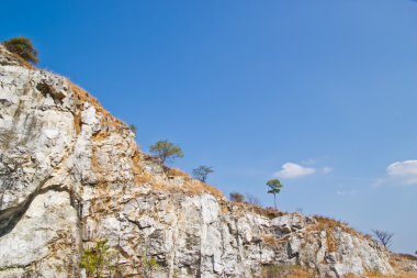 kumtaşı büyük dağ Simgesel Yapı