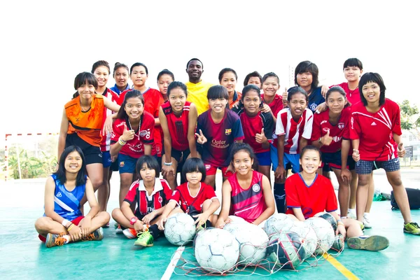 Groep team voetballer jeugd vrouw chonburi teamfoto — Stockfoto