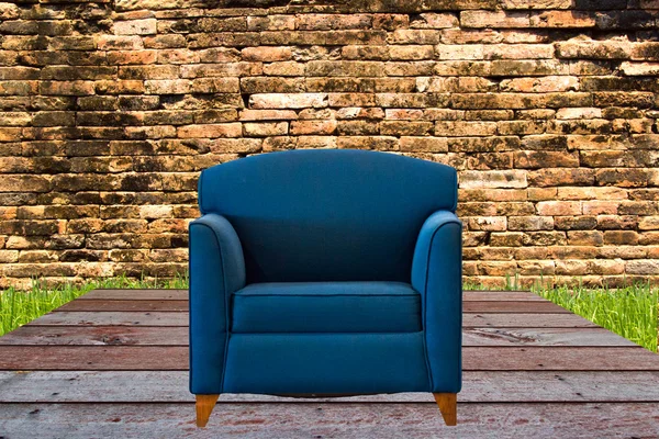 ニースと贅沢な革のソファ — ストック写真