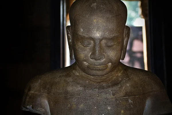 Ancient buddha statue in pagoda — Stock Photo, Image