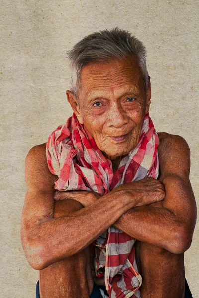 Asiatico vecchio anziano uomo candido ritratto — Foto Stock