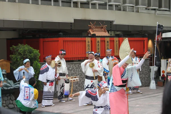 TOKYO, JAPAN-JUNE 2: Fukuro Matsuri festival in Ikebukuro. Conte — Stock Photo, Image