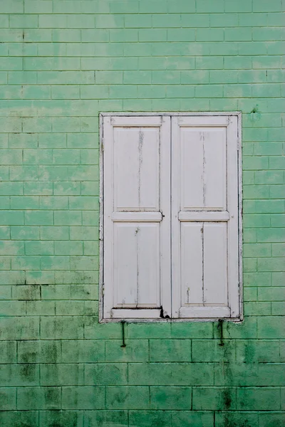 Viejo, pared de la ventana en Tailandia —  Fotos de Stock