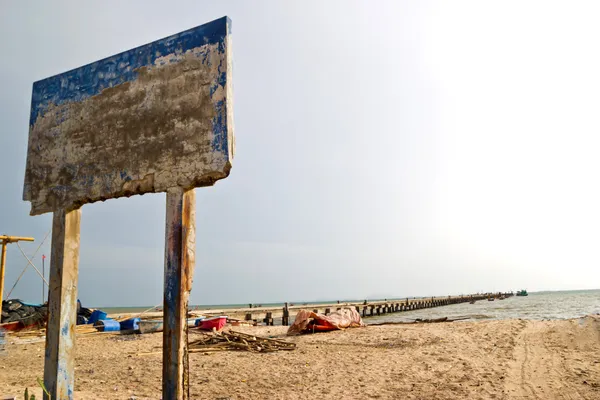 Bryggan i thailändska havet — Stockfoto