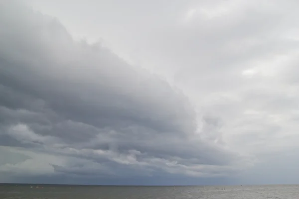 Céu com nuvens — Fotografia de Stock