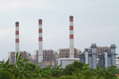 gaz türbini elektrik santrali ile yüksek gerilim transmissio