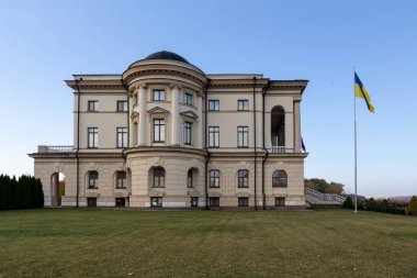 Baturyn, Ukrayna - 16 Ekim 2021: Kirill Razumovsky sarayı eski Hetmanların başkenti Baturin 'de.