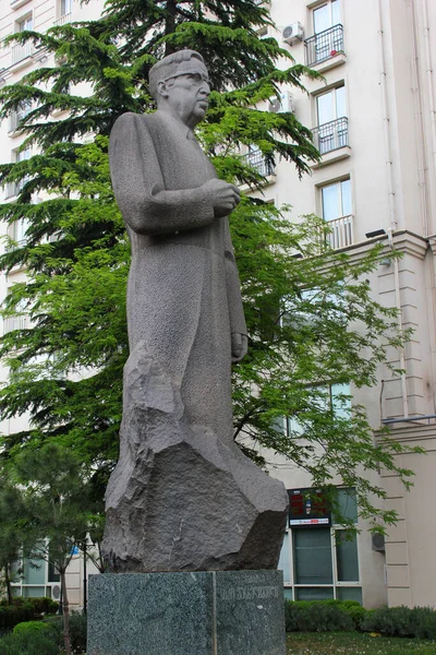 Tbilisi Georgia April 2017 Monument Nikoloz Muskhelishvili Renowned Soviet Georgian —  Fotos de Stock