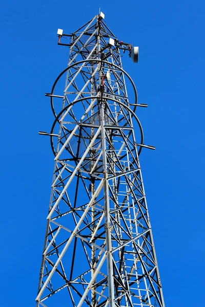 Antenas Celulares Estação Transceptora Base Torre Telecomunicações Transmissores Antena Comunicação — Fotografia de Stock