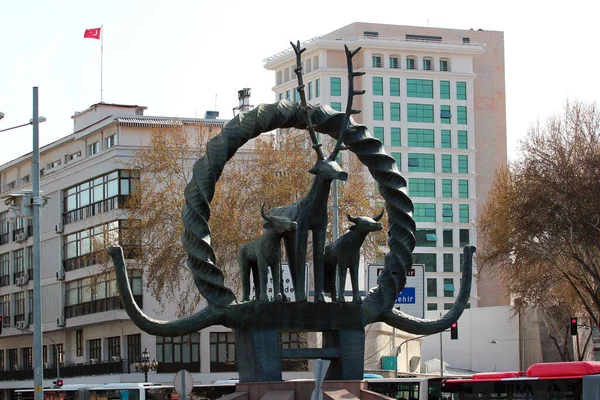 Ancara Turquia Abril 2022 Monumento Curso Sol Hitita Praça Sihhiye — Fotografia de Stock