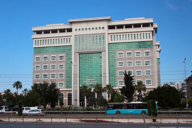 Antalya, Türkiye - 20 Haziran 2022: Antalya Bölgesel Adalet Divanı, Antalya, Burdur ve Isparta illerine hizmet veren